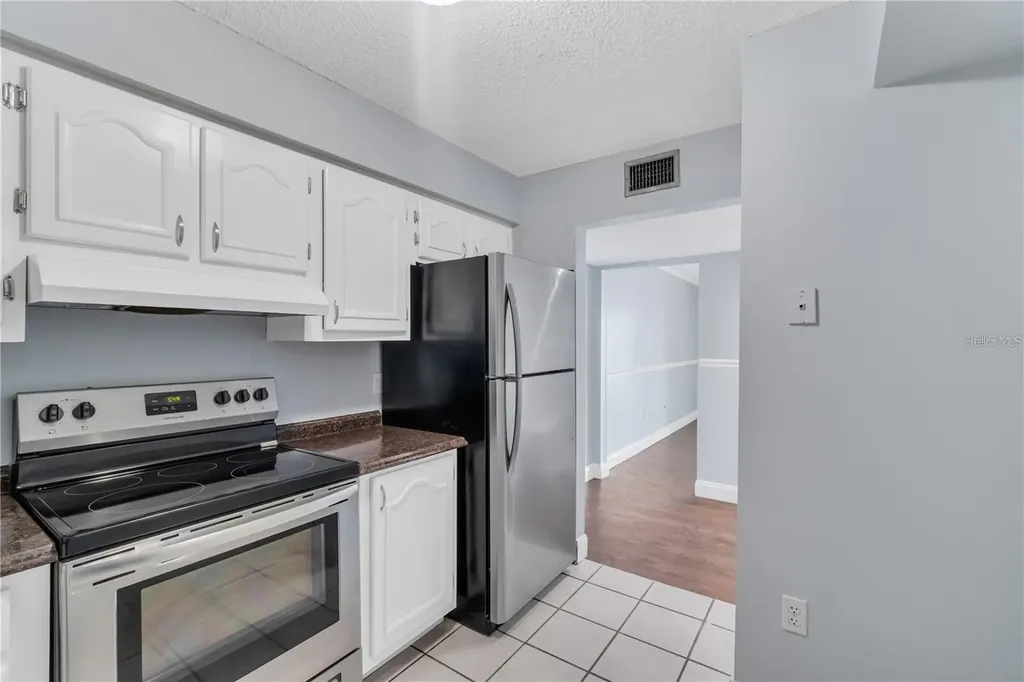 542 Orange Drive Altamonte Springs FL 32701