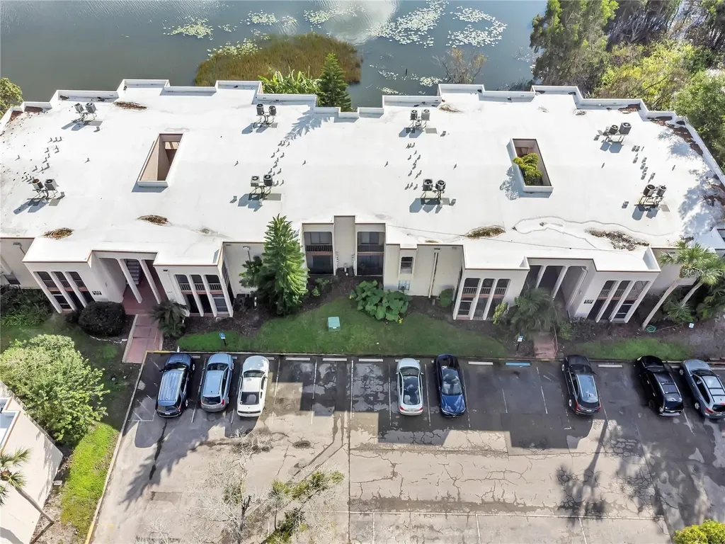 542 Orange Drive Altamonte Springs FL 32701