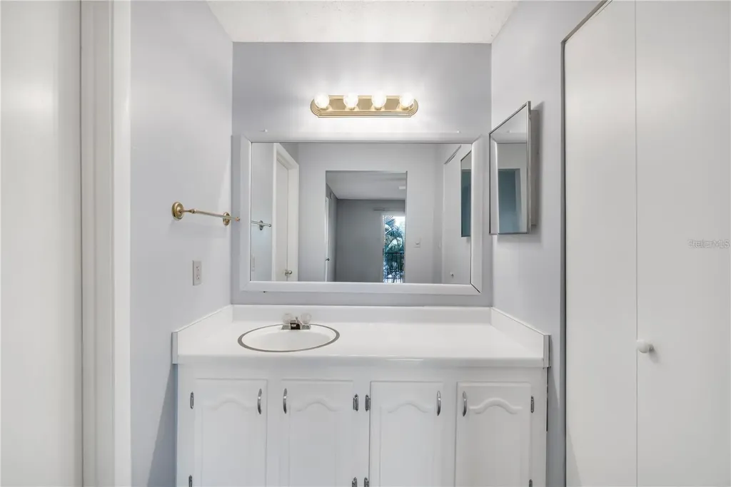 542 Orange Drive Altamonte Springs FL 32701