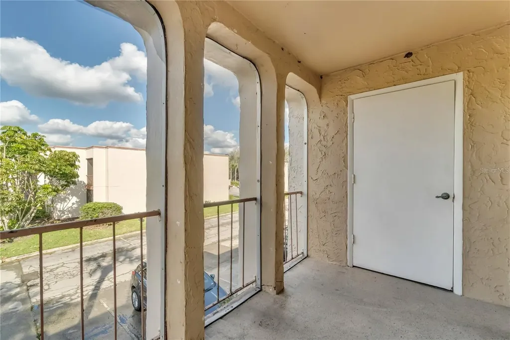 542 Orange Drive Altamonte Springs FL 32701
