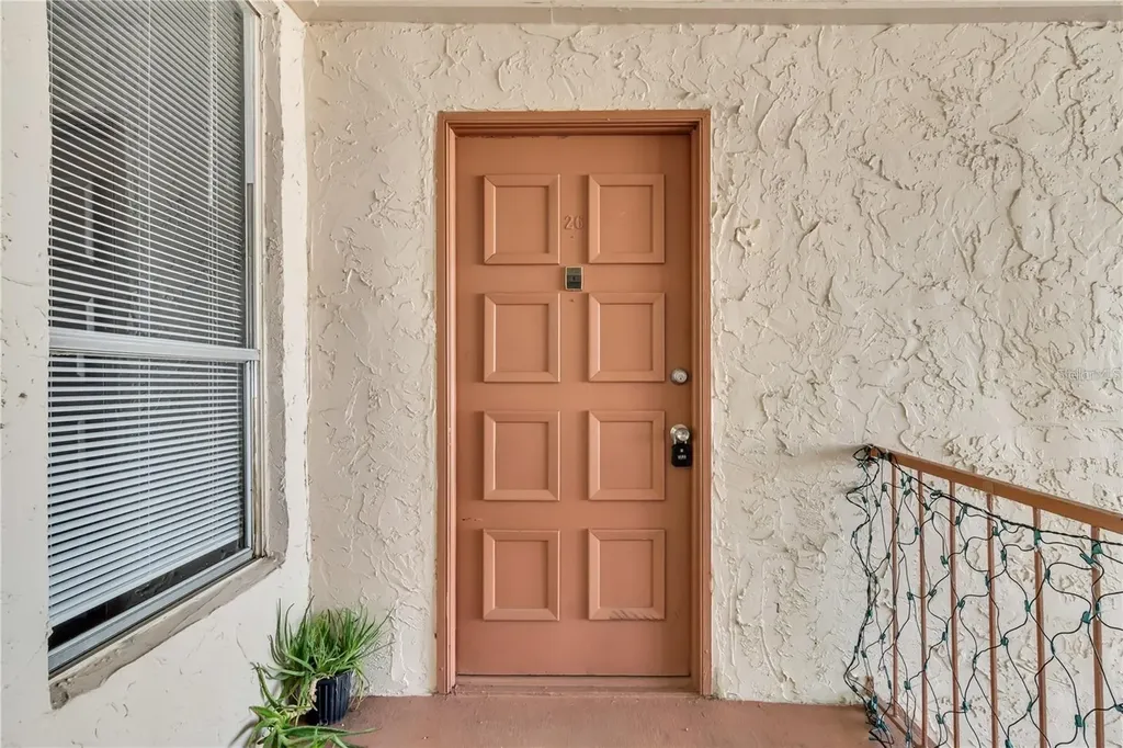 542 Orange Drive Altamonte Springs FL 32701