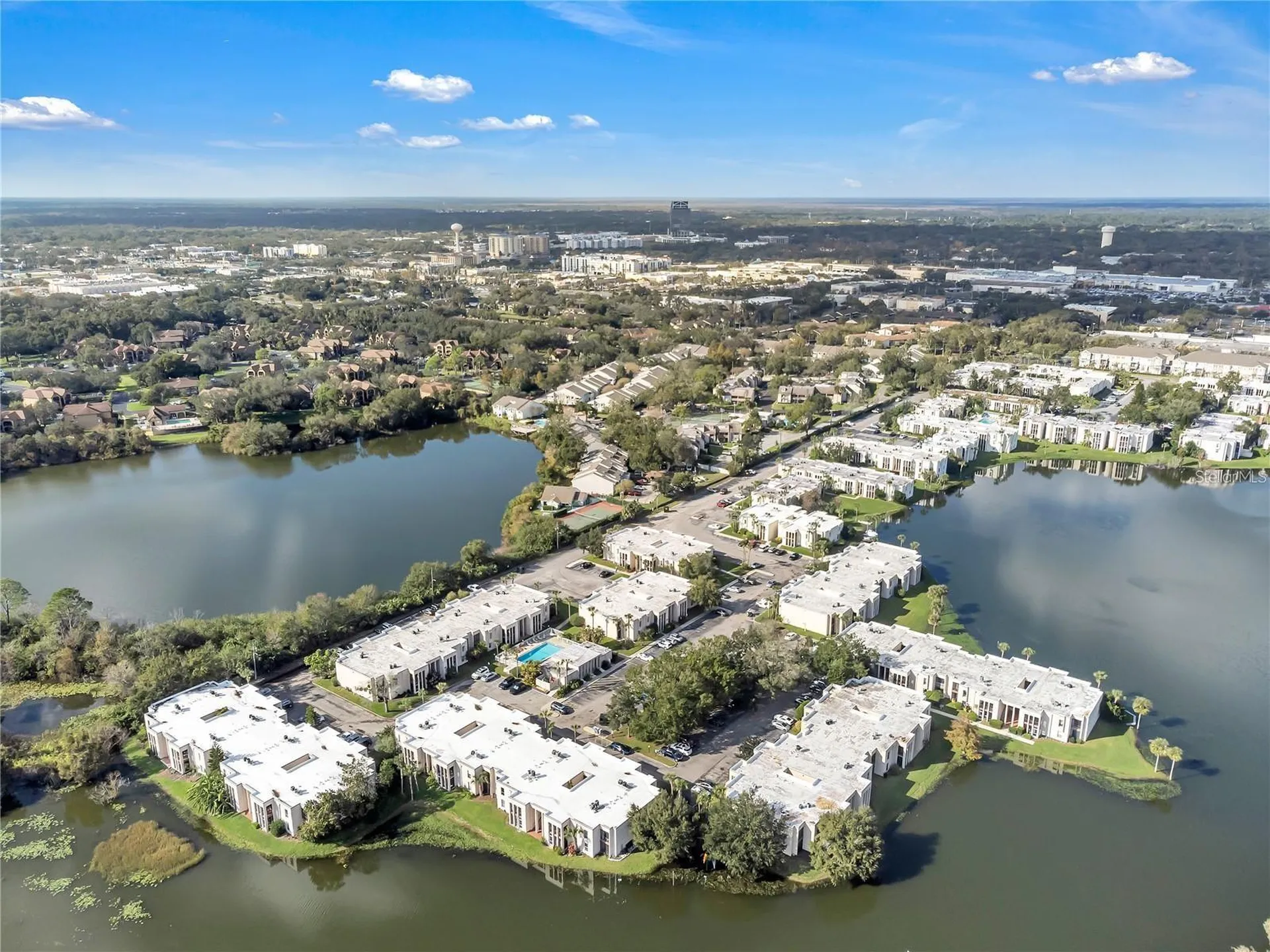 542 Orange Drive Altamonte Springs FL 32701