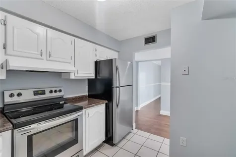 542 Orange Drive Altamonte Springs FL 32701