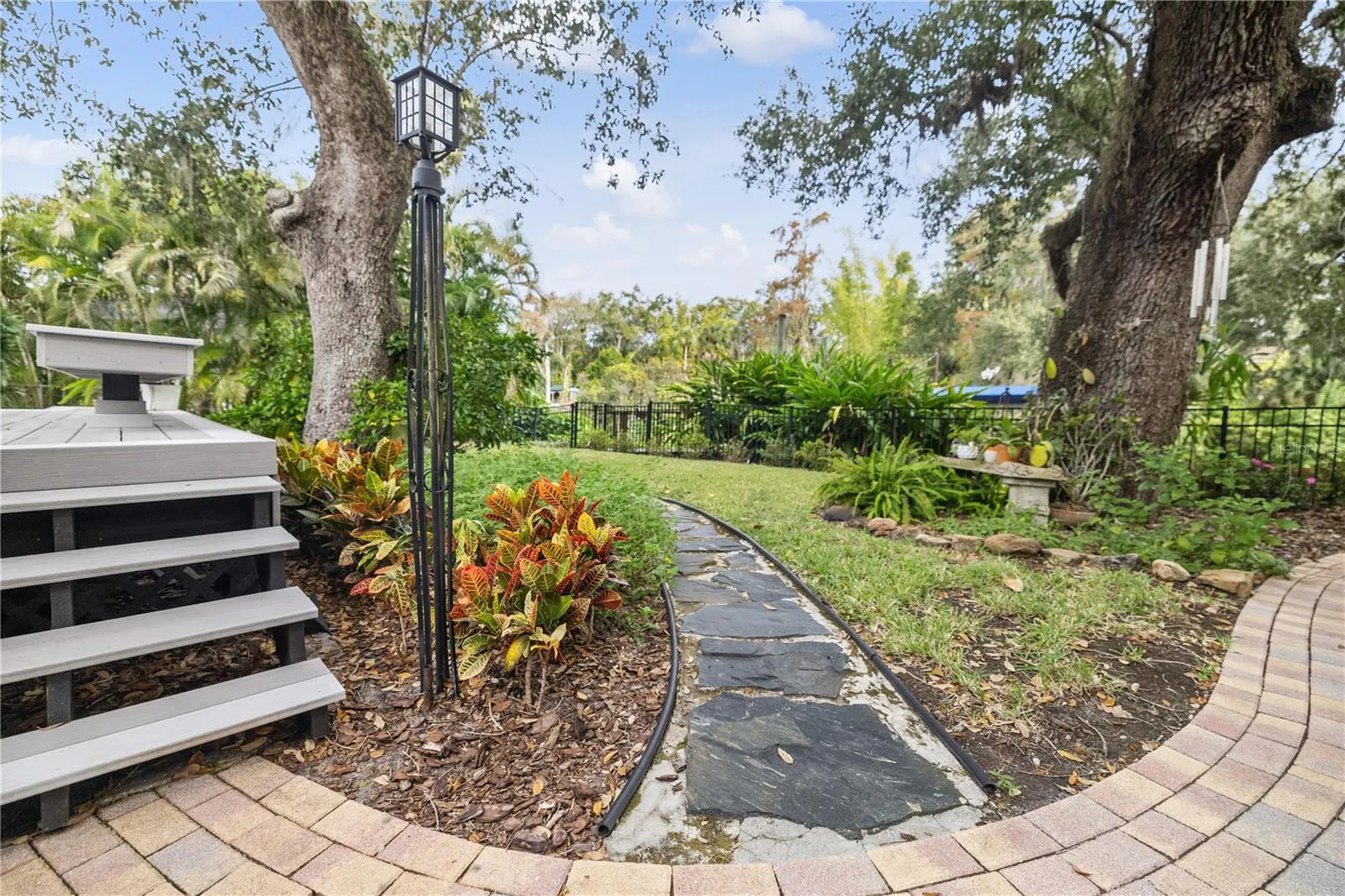 1418 E Park Circle Tampa FL 33604