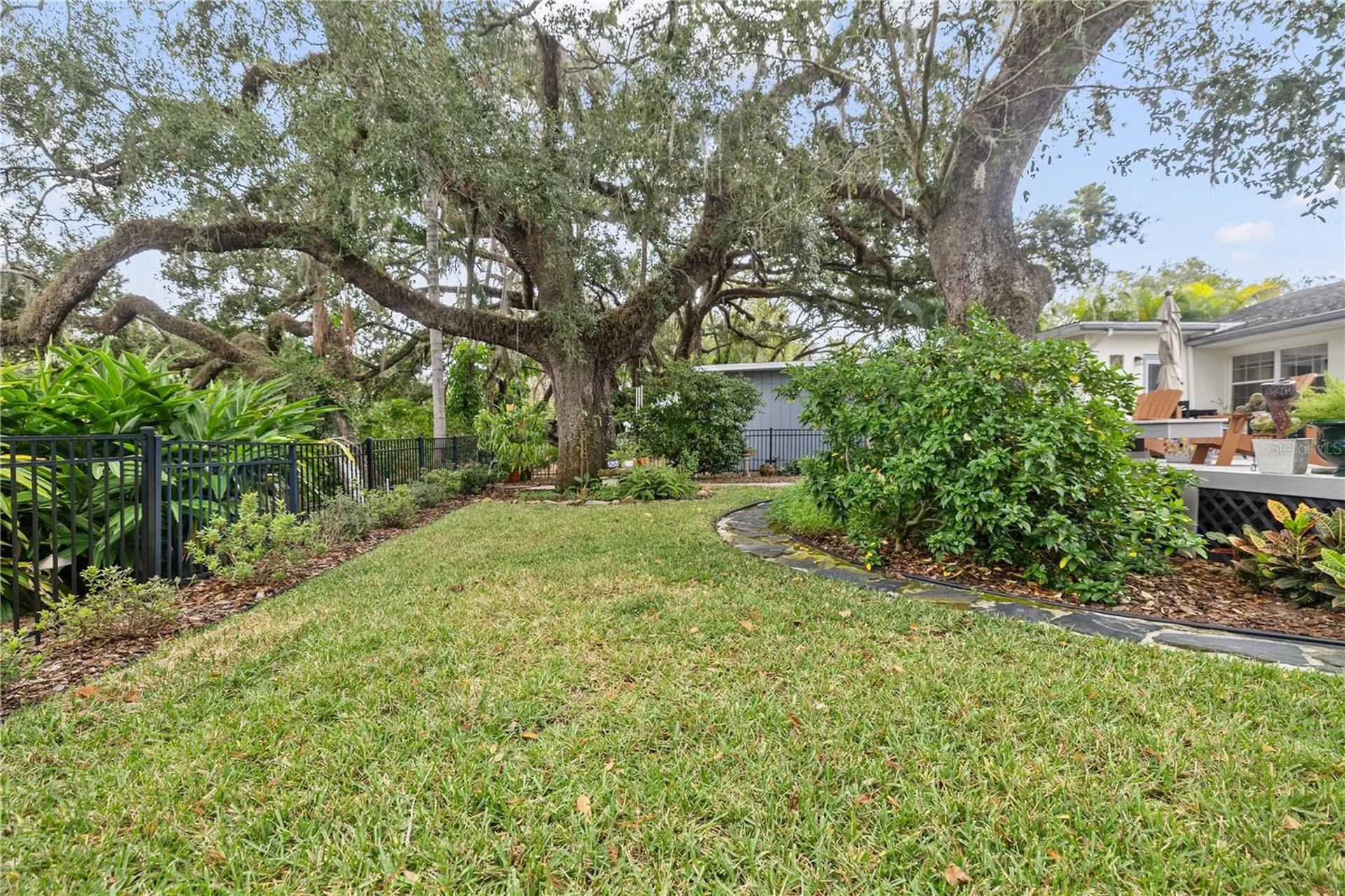 1418 E Park Circle Tampa FL 33604