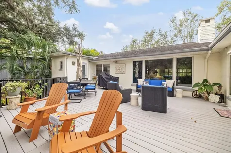 1418 E Park Circle Tampa FL 33604