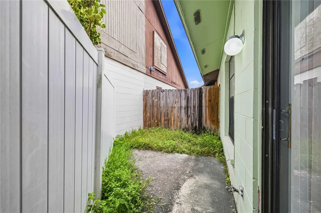 10307 Pennytree Place Tampa FL 33624