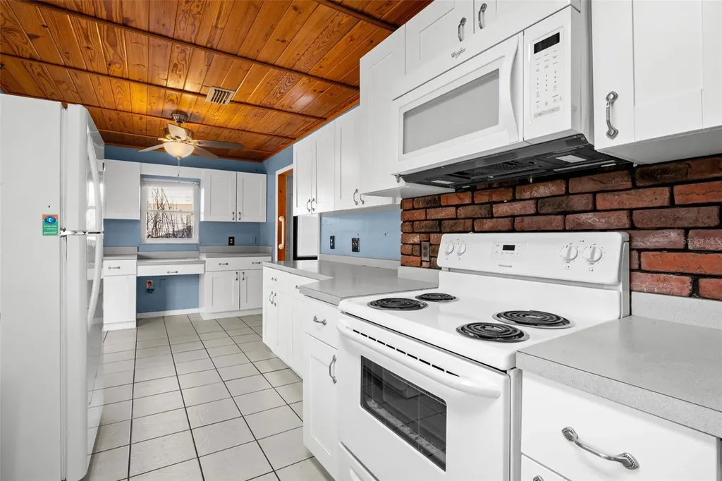 1205 Branda Vista Drive Brandon FL 33510