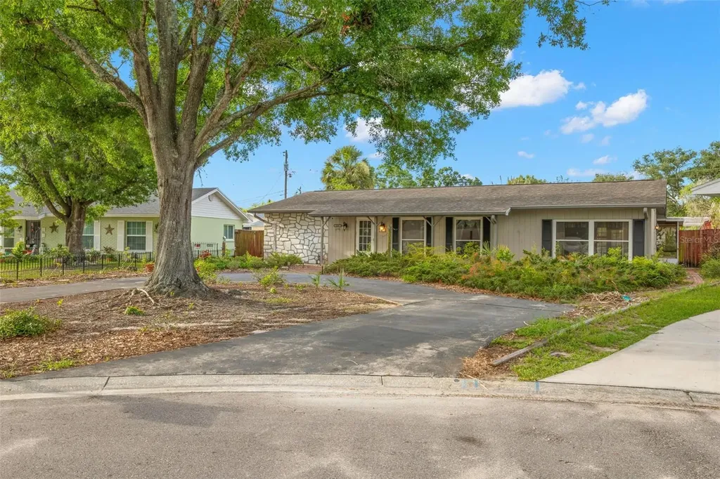 1205 Branda Vista Drive Brandon FL 33510