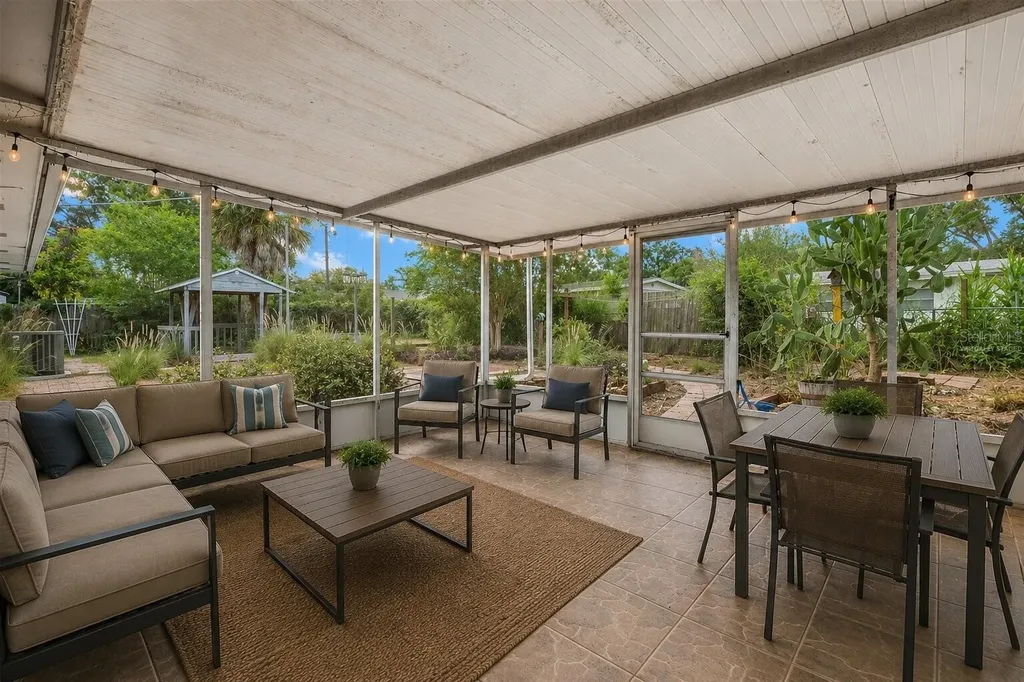 1205 Branda Vista Drive Brandon FL 33510