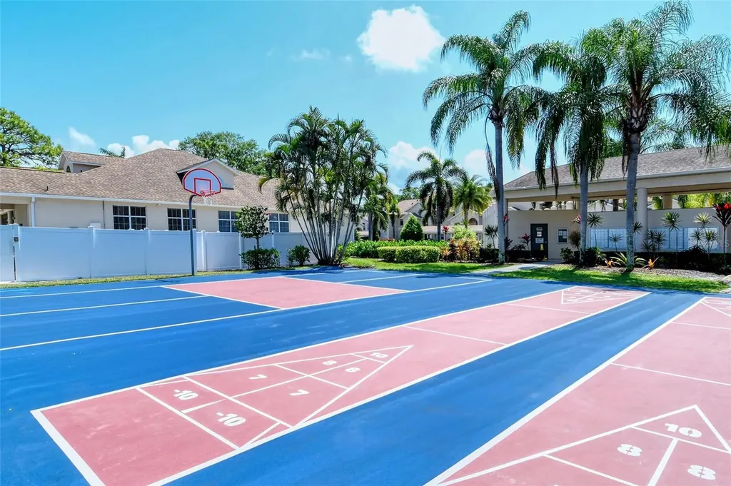 8370 Wingate Drive Sarasota FL 34238