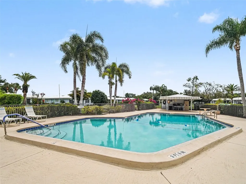 3618 Medford Lane Sarasota FL 34232