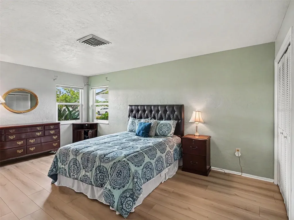 3618 Medford Lane Sarasota FL 34232