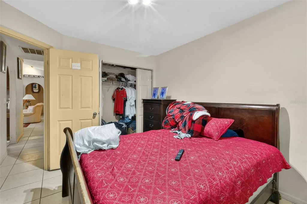 212 65th Avenue Drive W Bradenton FL 34207