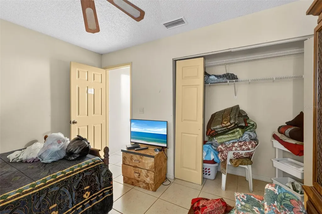 212 65th Avenue Drive W Bradenton FL 34207