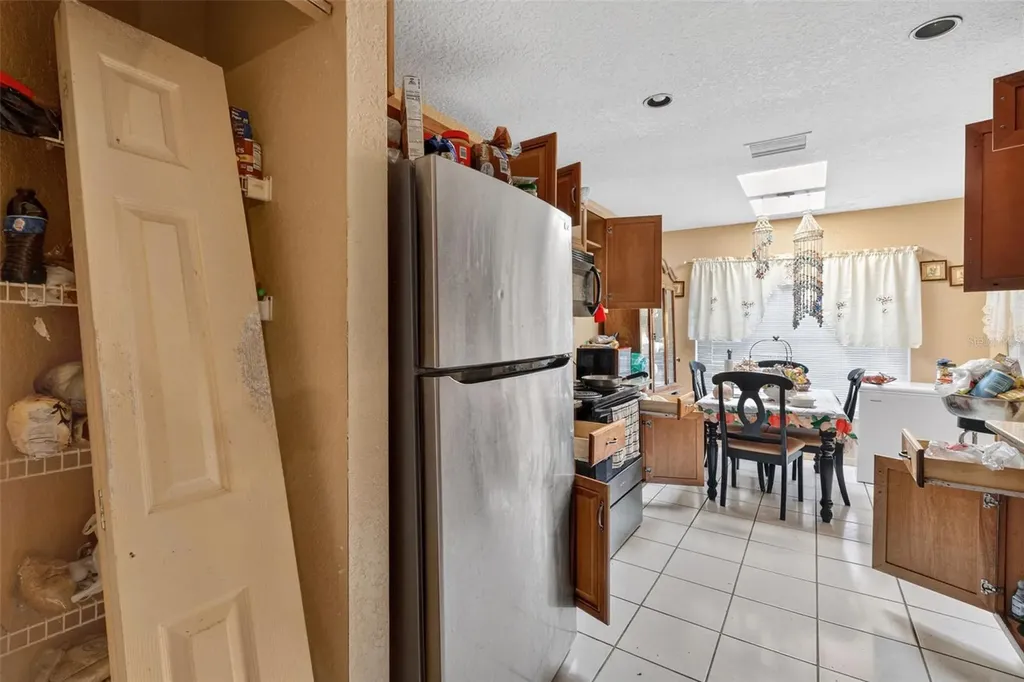 212 65th Avenue Drive W Bradenton FL 34207