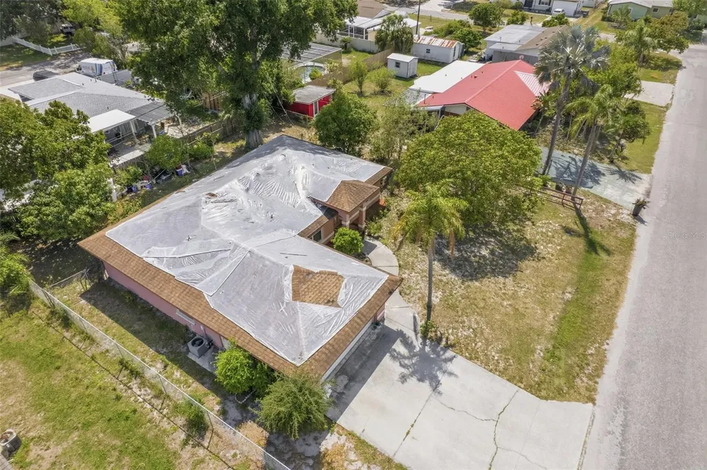 212 65th Avenue Drive W Bradenton FL 34207