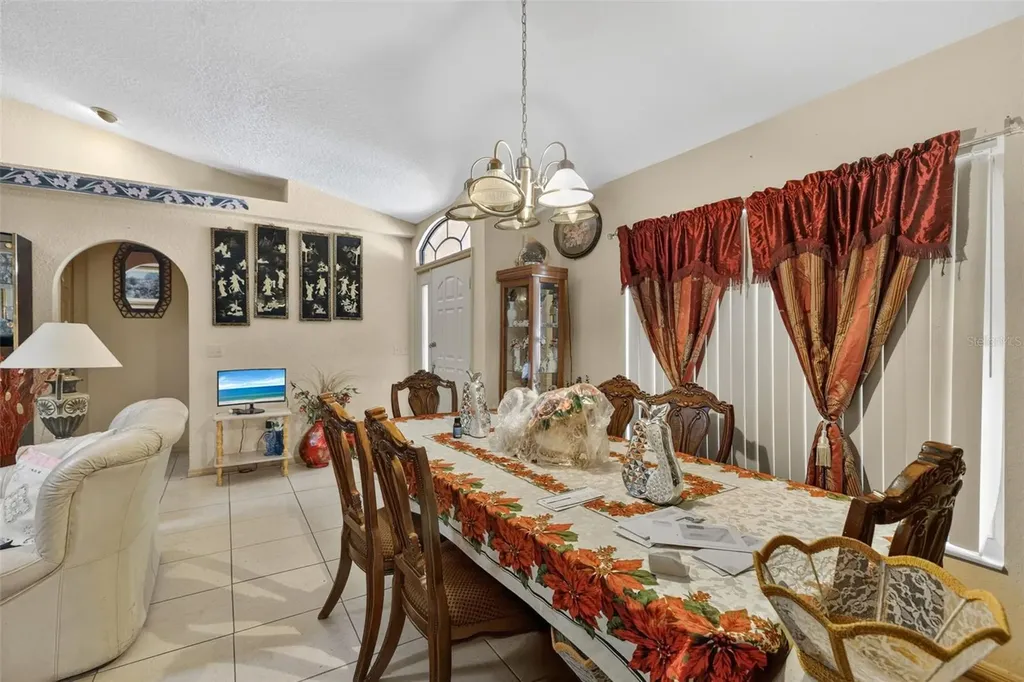 212 65th Avenue Drive W Bradenton FL 34207