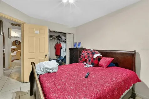212 65th Avenue Drive W Bradenton FL 34207