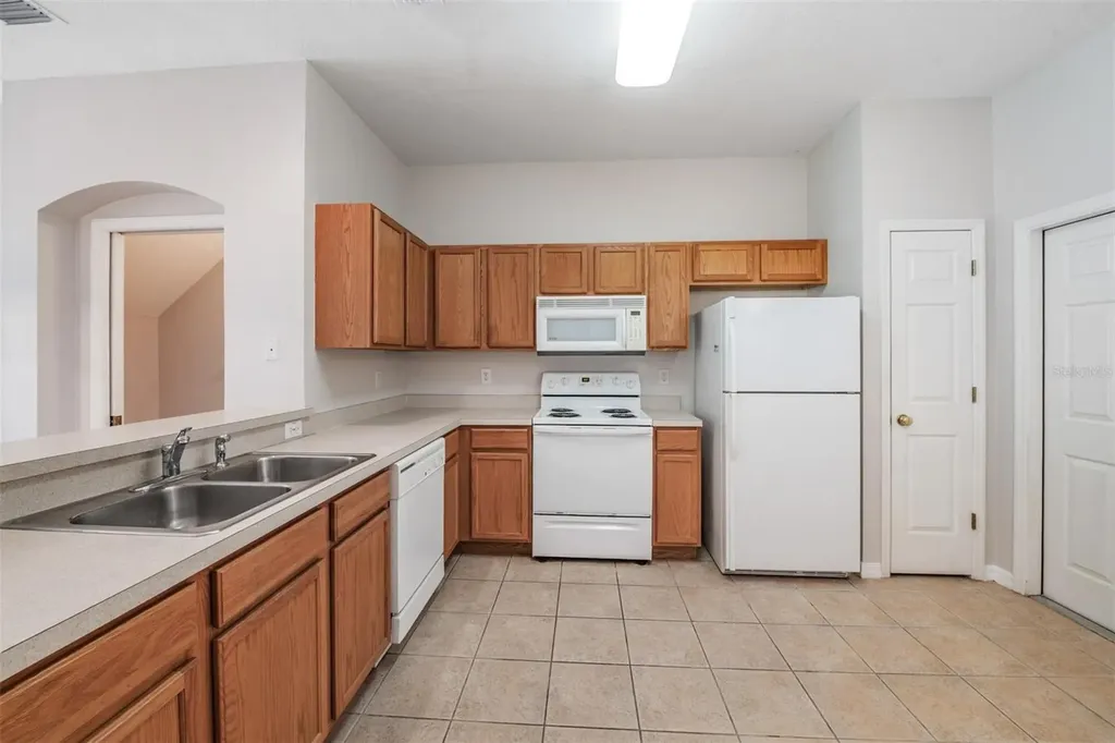 2461 Earlswood Court Brandon FL 33510