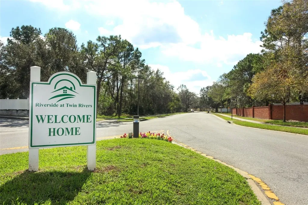 1152 Twin Rivers Boulevard Oviedo FL 32766
