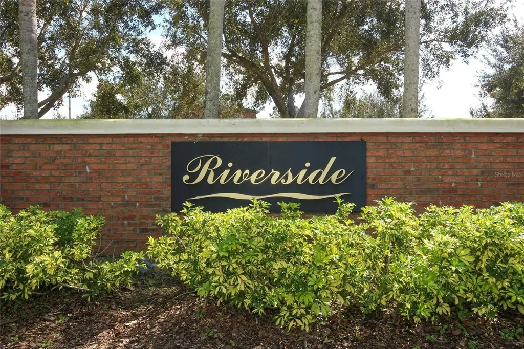 1152 Twin Rivers Boulevard Oviedo FL 32766
