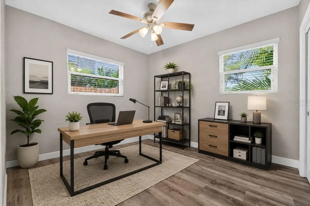 642 38th Avenue NE St Petersburg FL 33704
