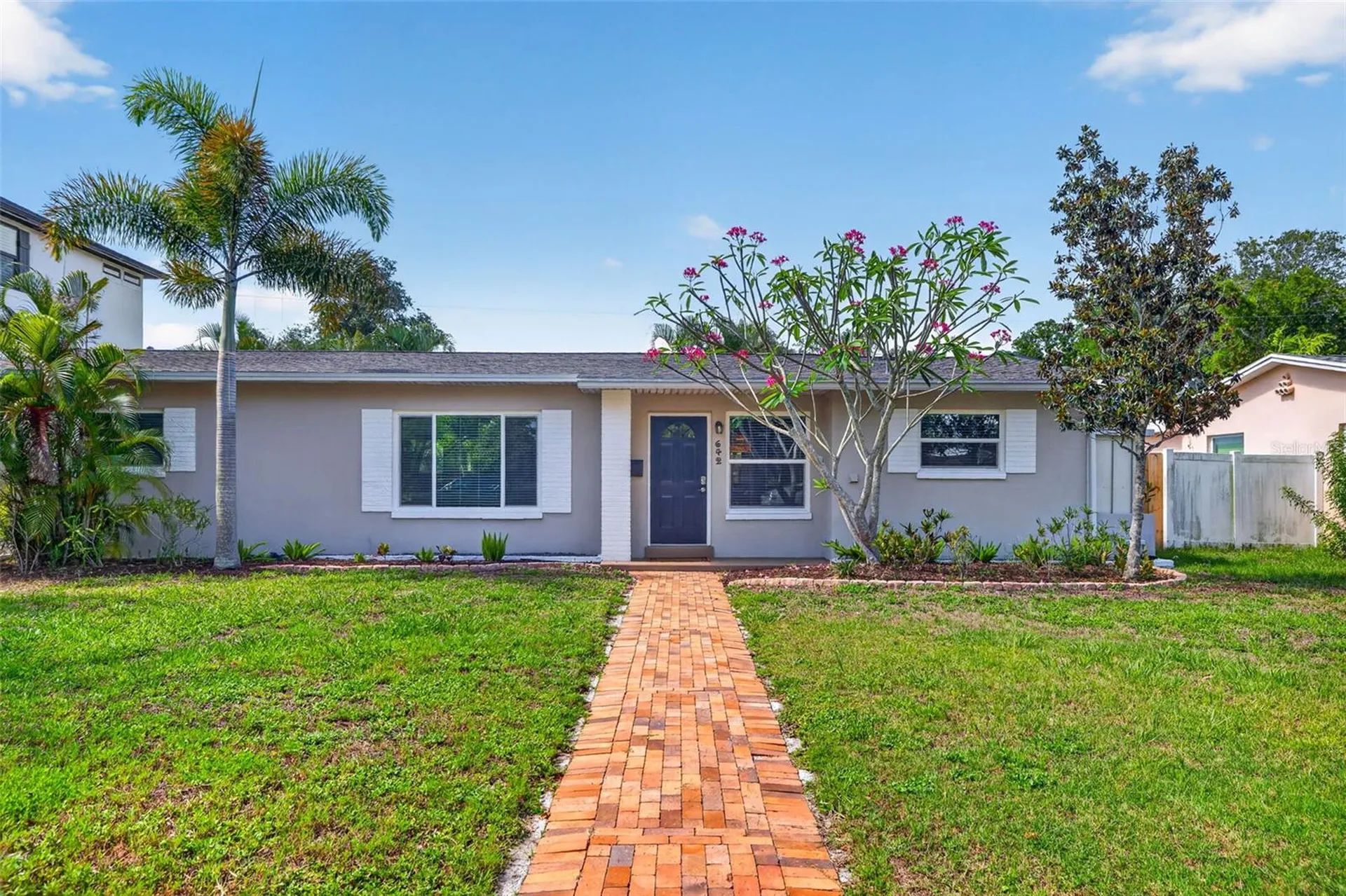 642 38th Avenue NE St Petersburg FL 33704