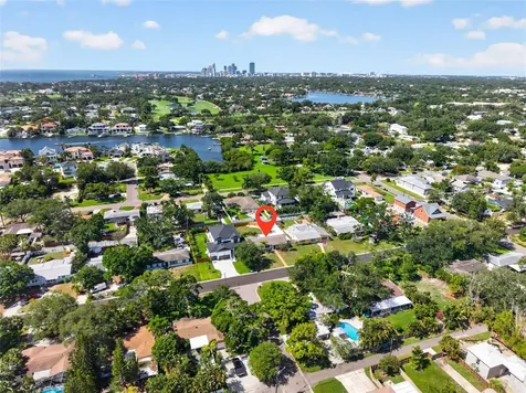 642 38th Avenue NE St Petersburg FL 33704