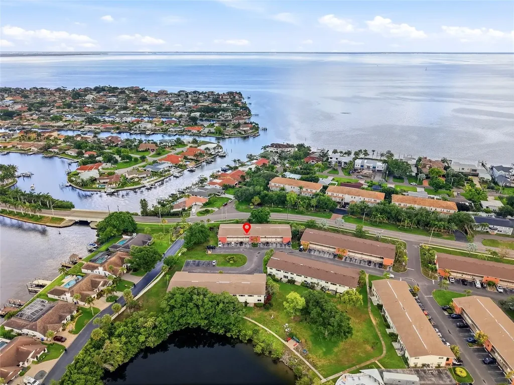 4570 Overlook Drive NE St Petersburg FL 33703