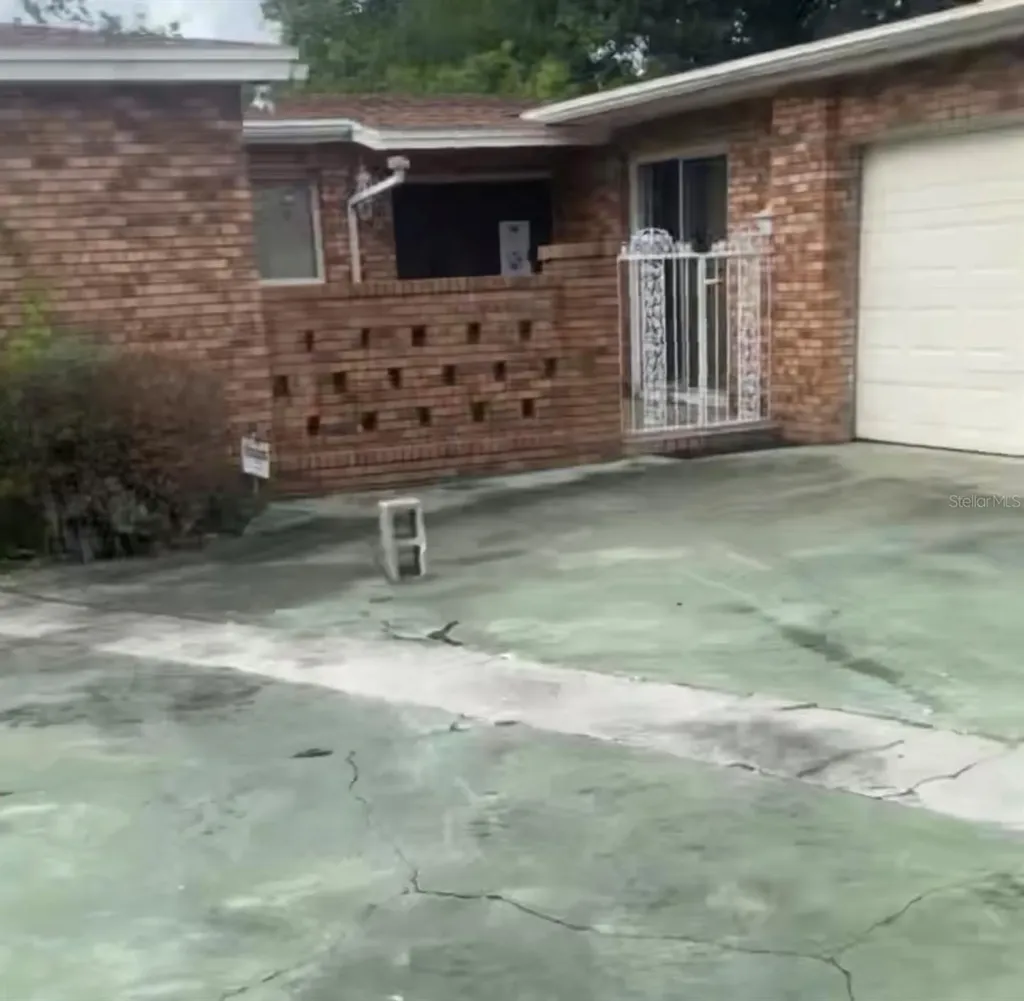 2430 Piedmont Street Orlando FL 32805