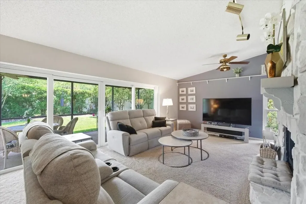 4218 Hollowtrail Drive Tampa FL 33624