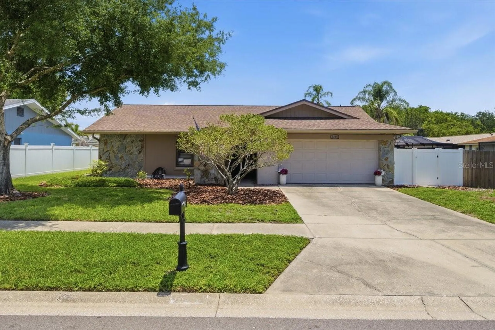 4218 Hollowtrail Drive Tampa FL 33624