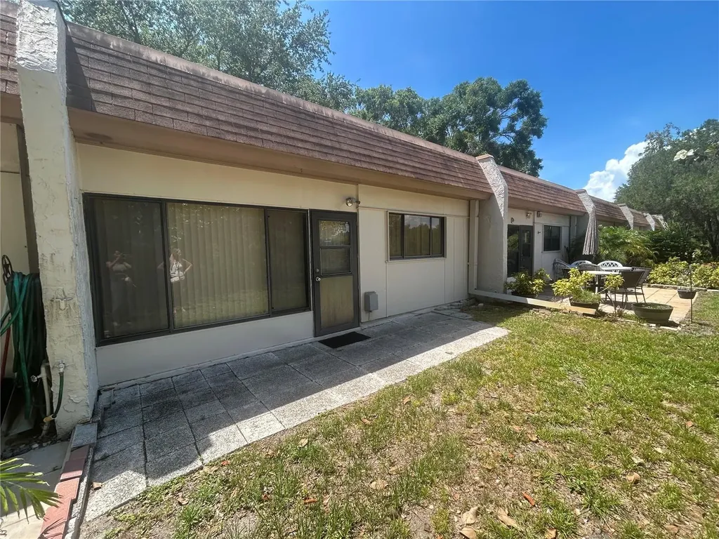 1351 Mission Circle Clearwater FL 33759