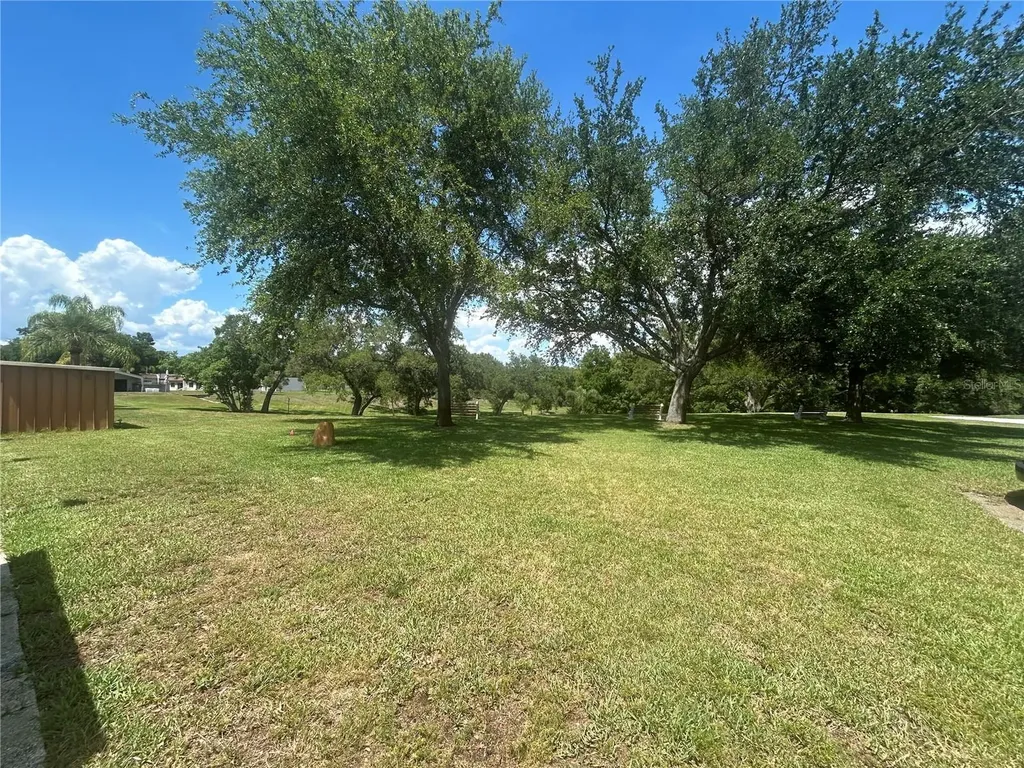 1351 Mission Circle Clearwater FL 33759