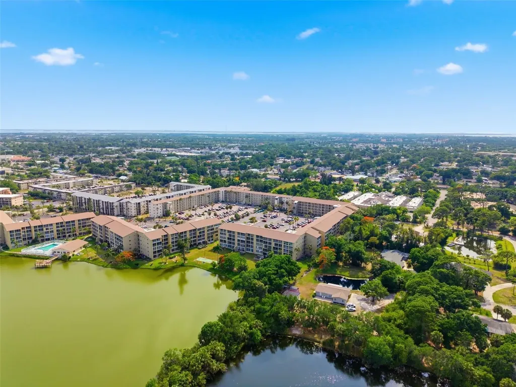 3500 Lake Bayshore Drive Bradenton FL 34205