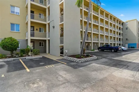 3500 Lake Bayshore Drive Bradenton FL 34205