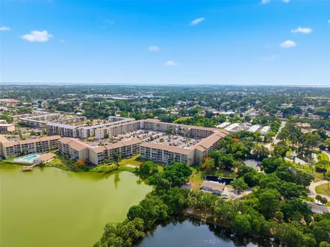 3500 Lake Bayshore Drive Bradenton FL 34205