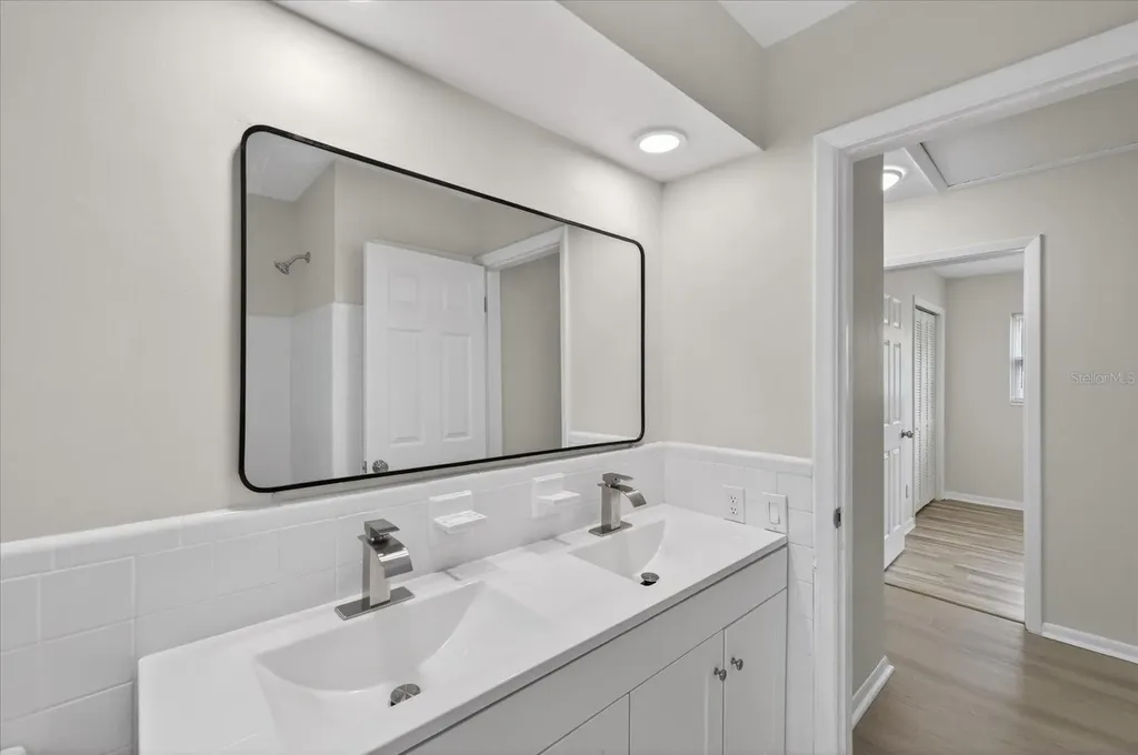 2239 Duncan Drive Belleair Bluffs FL 33770