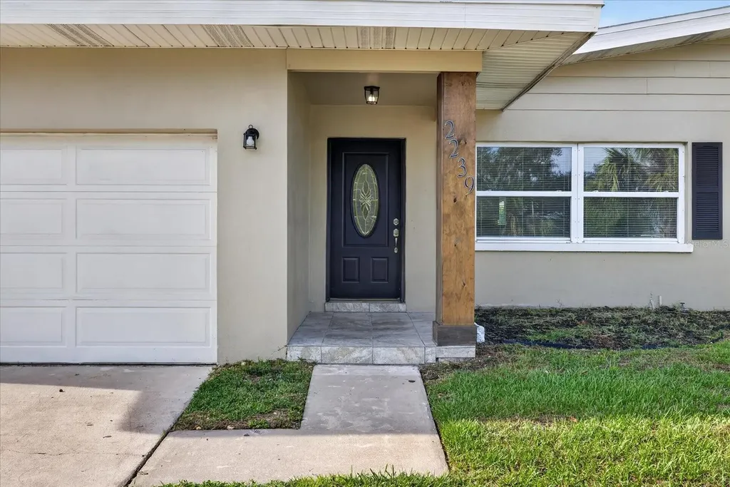 2239 Duncan Drive Belleair Bluffs FL 33770