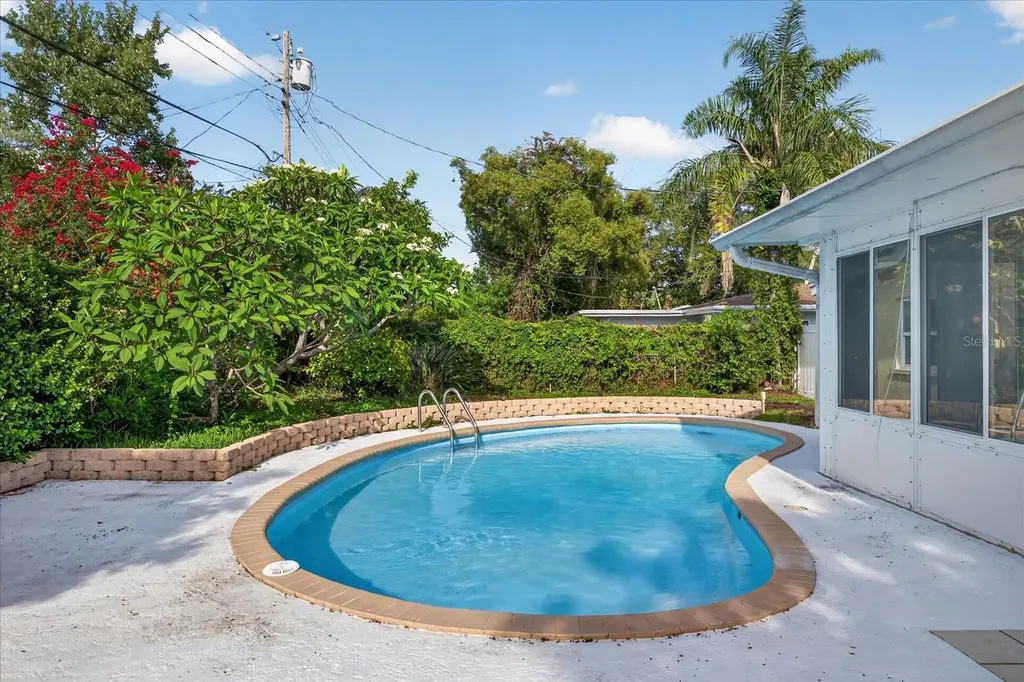 2239 Duncan Drive Belleair Bluffs FL 33770
