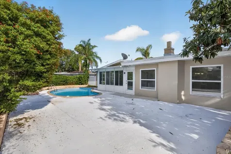 2239 Duncan Drive Belleair Bluffs FL 33770