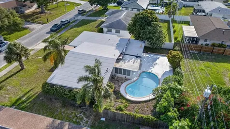 2239 Duncan Drive Belleair Bluffs FL 33770