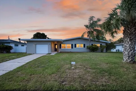 2239 Duncan Drive Belleair Bluffs FL 33770