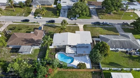 2239 Duncan Drive Belleair Bluffs FL 33770