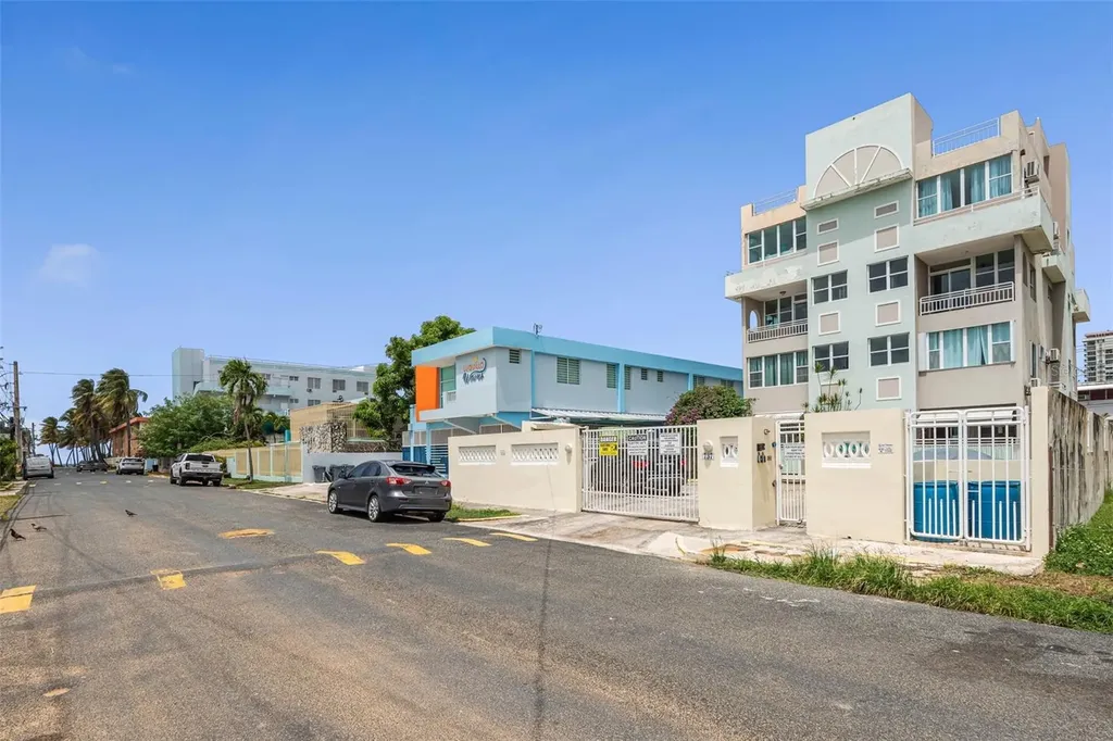 Cond. Montemar 101, Ocean Drive Luquillo PR 00773