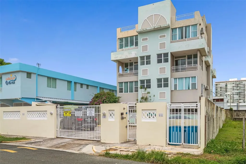 Cond. Montemar 101, Ocean Drive Luquillo PR 00773