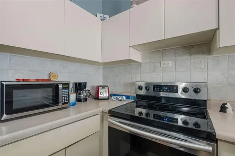 Cond. Montemar 101, Ocean Drive Luquillo PR 00773