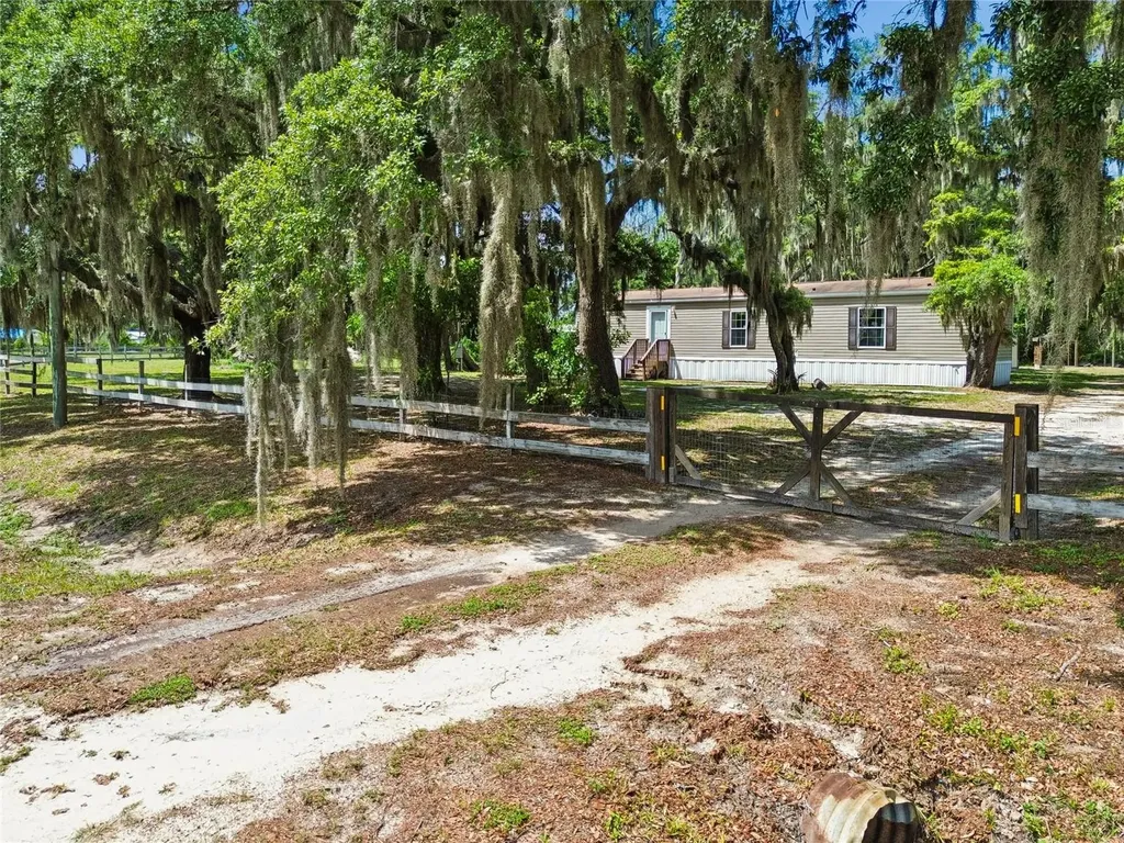 12512 Spottswood Drive Riverview FL 33579
