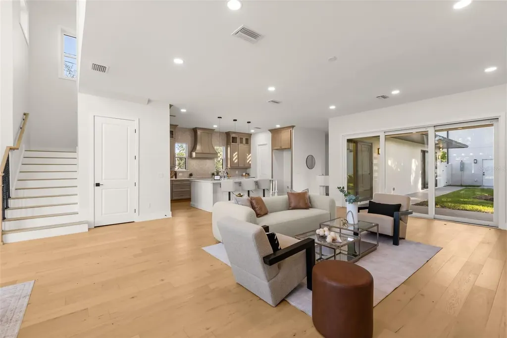 4401 Rockledge Road Orlando FL 32807